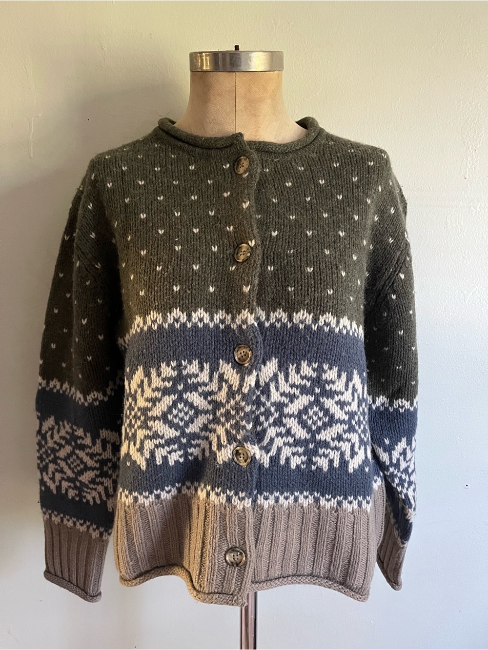 Eddie Bauer 100% wool winter sweater